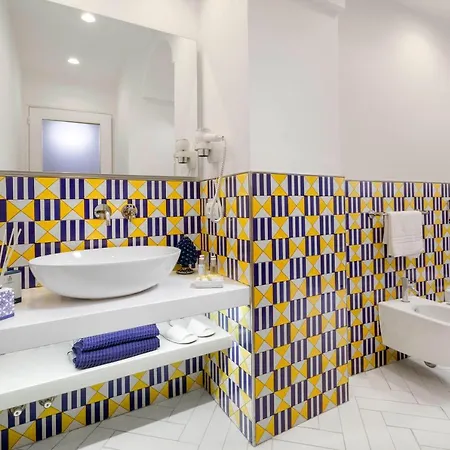 Hotel Relais Caposcuro Capri 2*