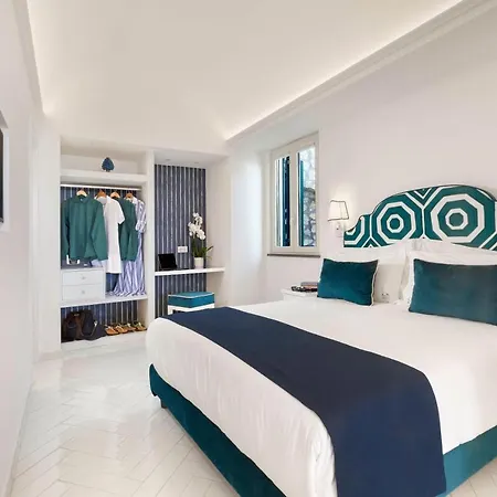 Hotel Relais Caposcuro Capri 2*