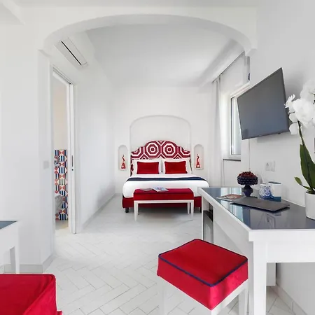 Hotel Relais Caposcuro Capri 2*