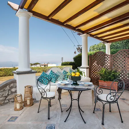 Hotel Relais Caposcuro Capri 2*