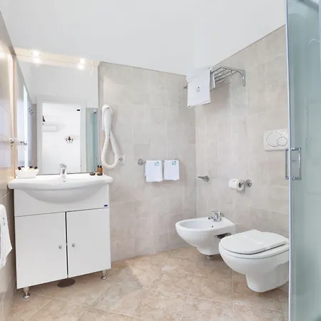 Hotel Relais Caposcuro Capri 2*