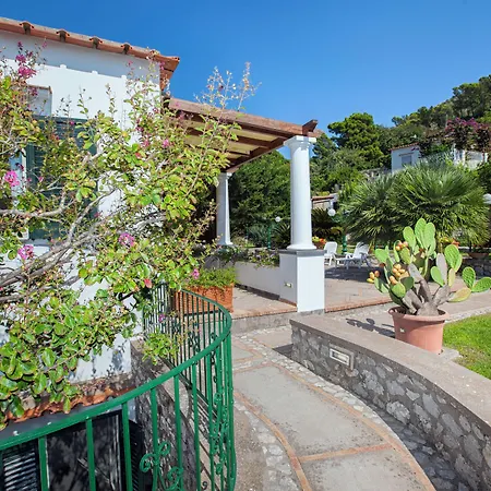 Hotel Relais Caposcuro Capri 2*