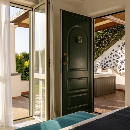 Hotel Relais Caposcuro Capri 2*